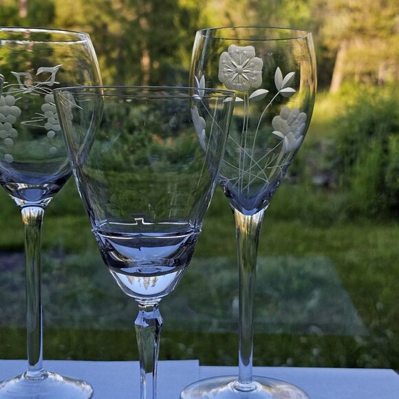 Mismatched Wine Glassware Collection set/4 vintage cut mixed cocktail glasses - Picture 4 of 9